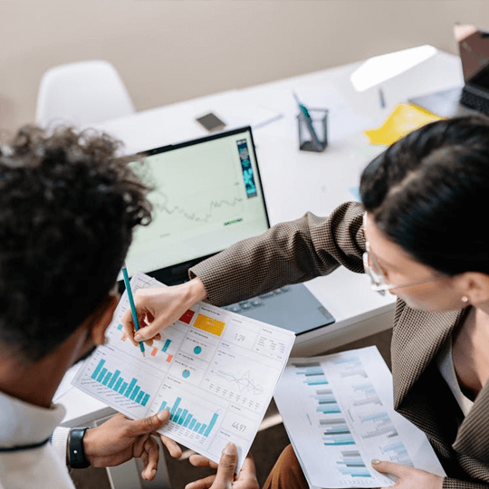 Finanzax análisis del rendimiento ilustración